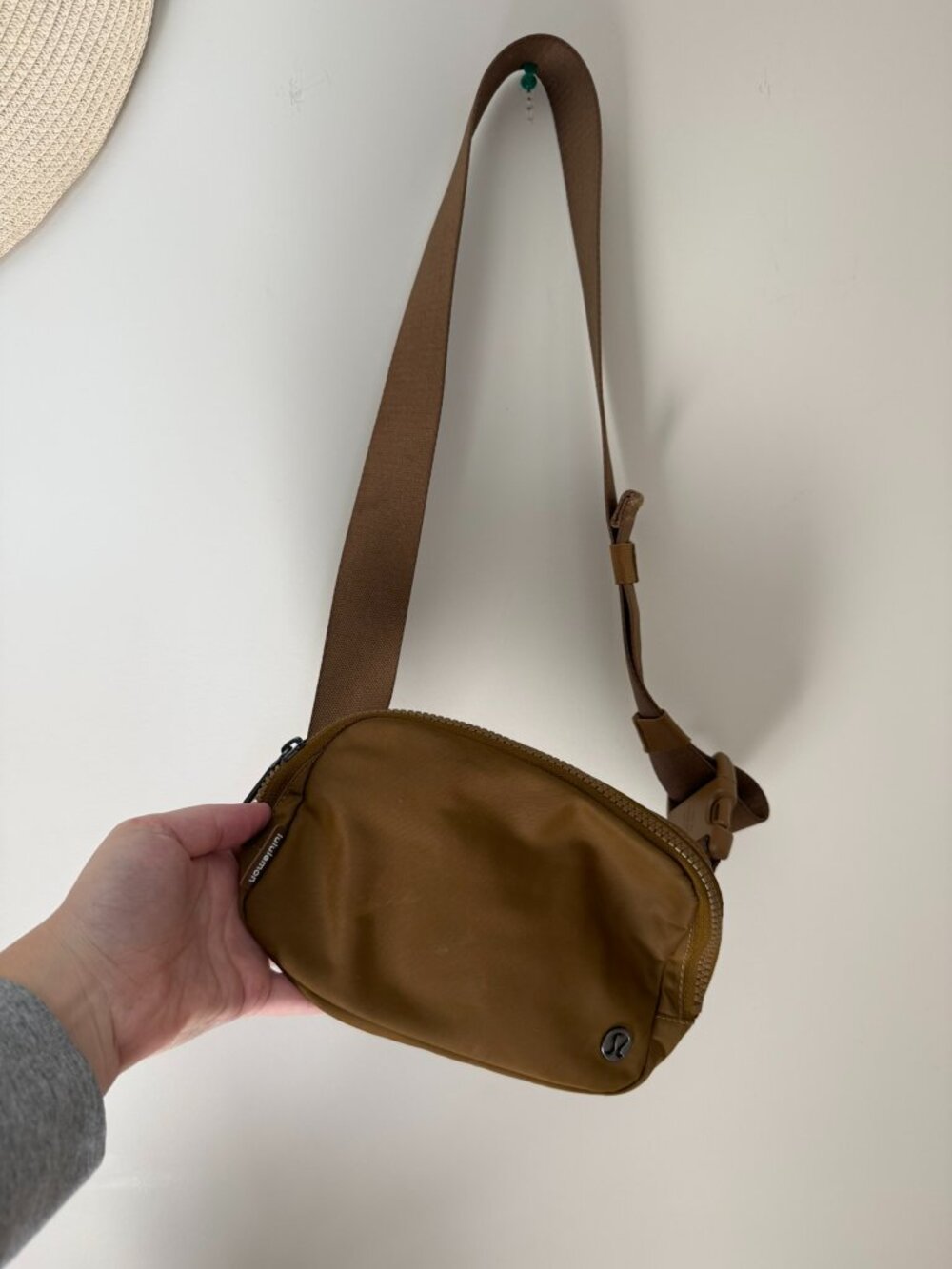 Lululemon Everywhere Belt Bag — Olive/Bronze